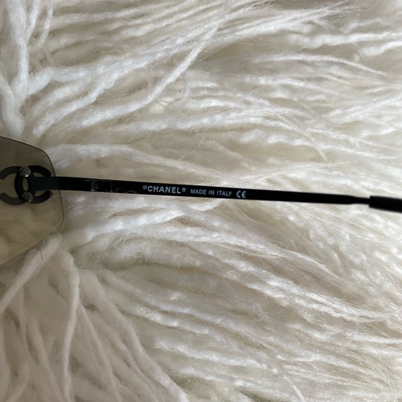 Chanel retro sunglasses - Picture 6 of 7